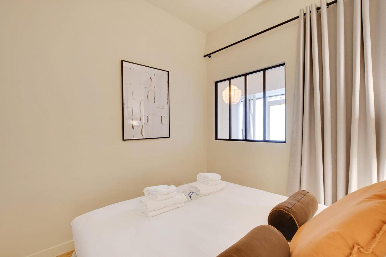 Serene Apartment - 1Br 4P - Canal St-Martin Paris Luaran gambar
